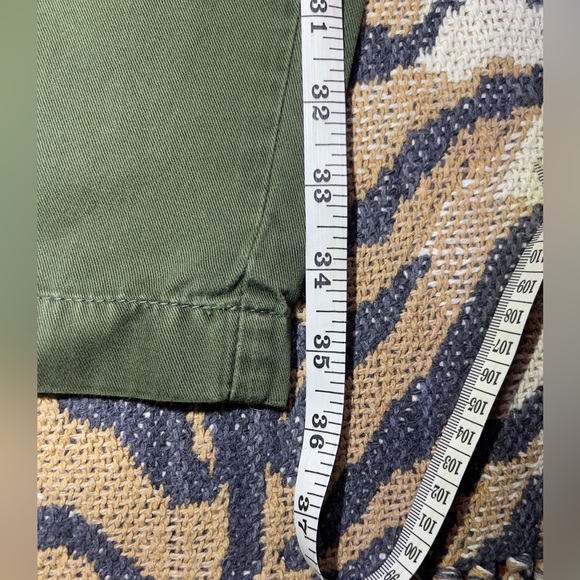EUC J. Crew women's Green Chino Pants, size 4P, 100% cotton - Picture 7 of 8